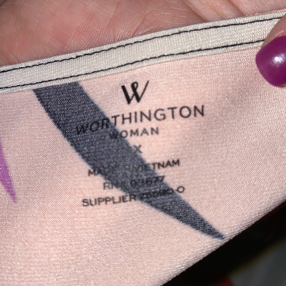 Colorful Palm-Patterned Blouse - Picture 2 of 2